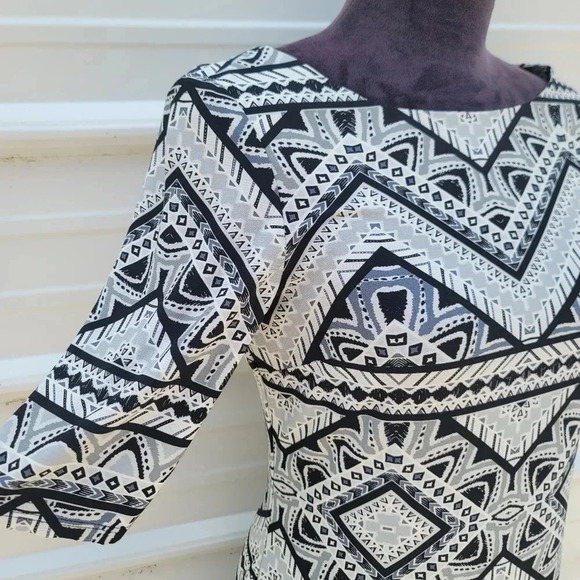 Eliza J Dress Geometric Abstract Black White Shift Pink Stripe Stretch Elbow 6 - Picture 11 of 11